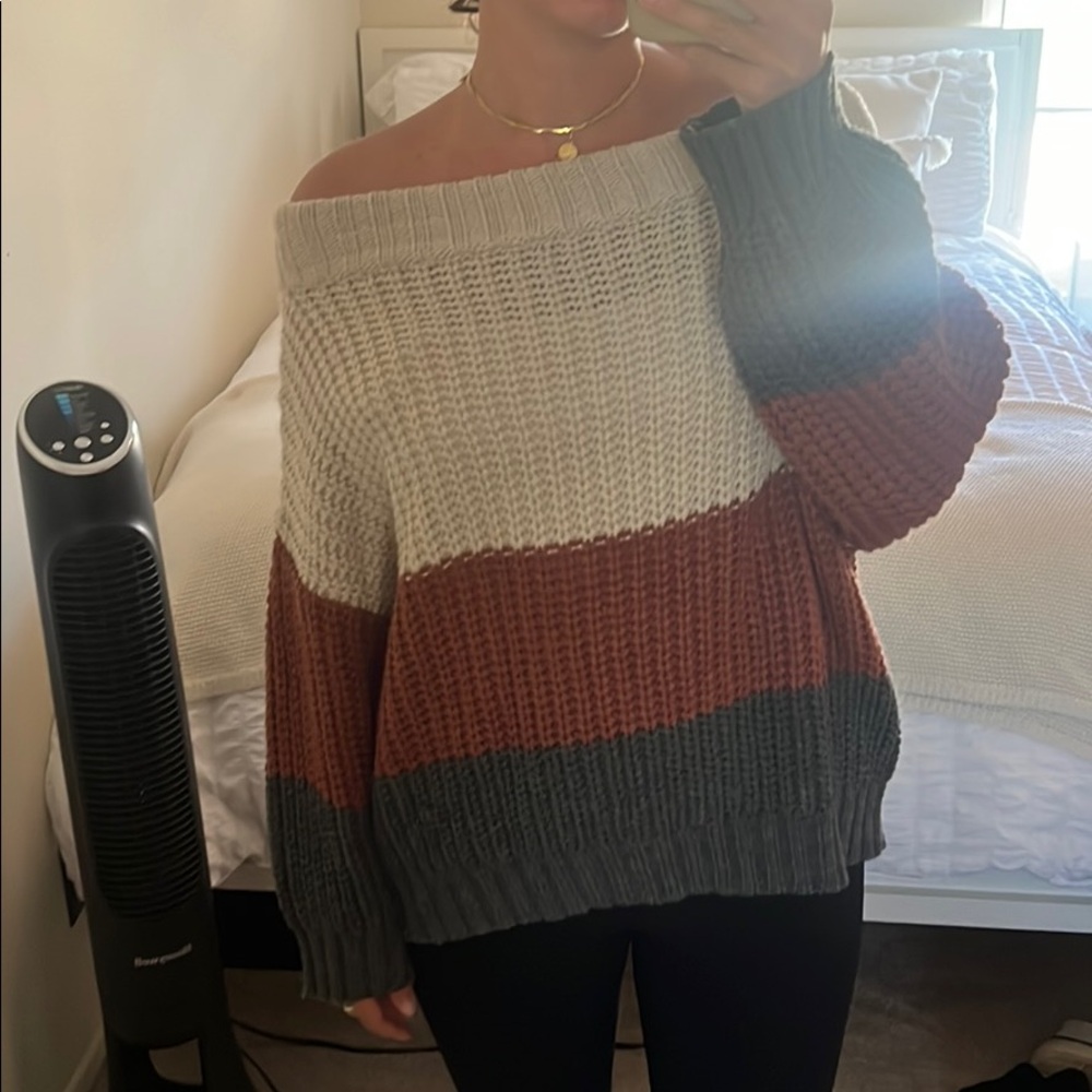 Color block off the shoulder sweater